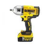   DCF899P2-QW - Akkus 18V XR kefe nélküli ütvecsavarozó 1/2" , 950 Nm 2db 5.0Ah XR Li-Ion akku koffer